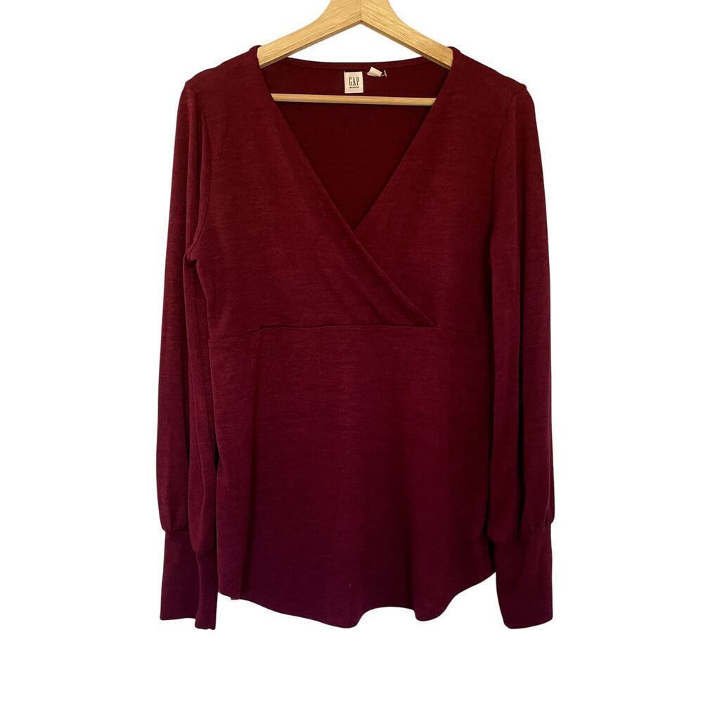 Gap maternity red v-neck sweater women's size medium rayon top knit comfortable